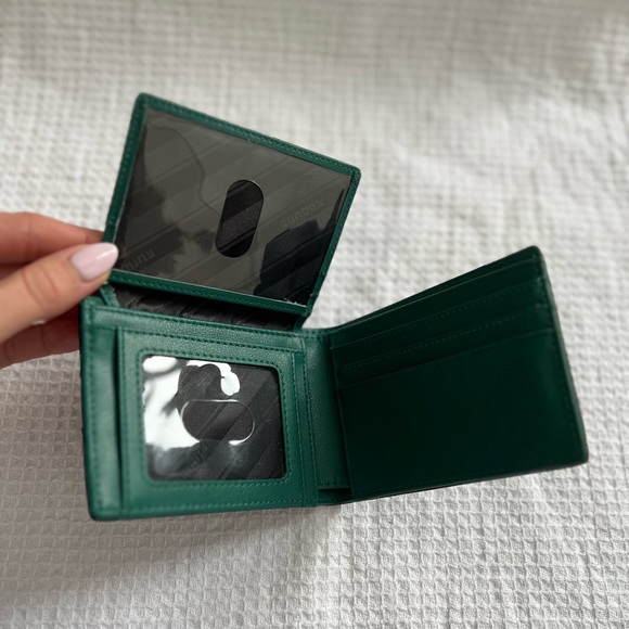 Men’s Wallet - Picture 4 of 5